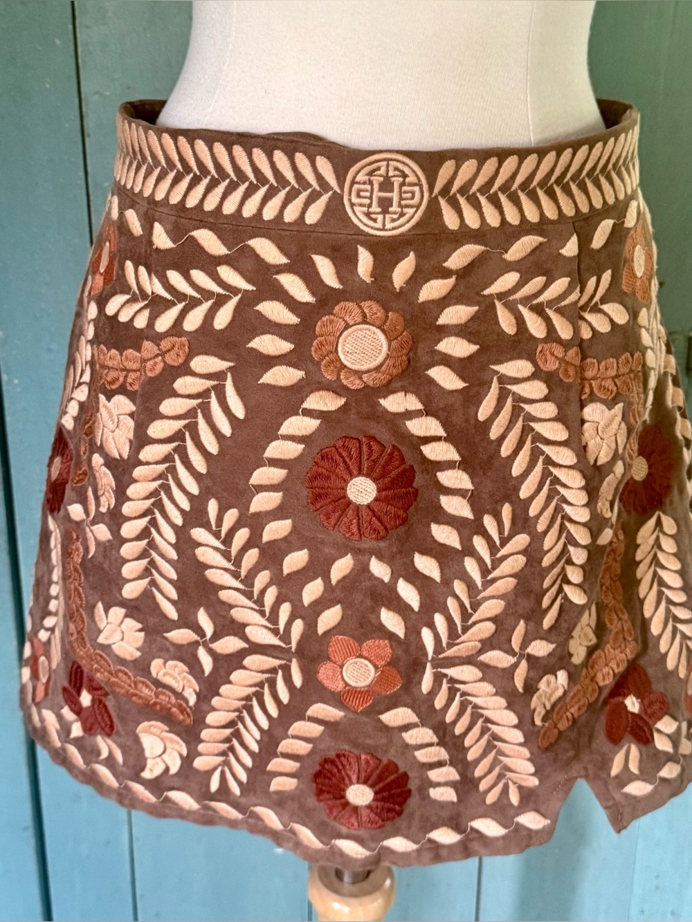 SOLD! Herencia Collection Brien Floral Spandex Ultra Suede Embroider Mini Skirt